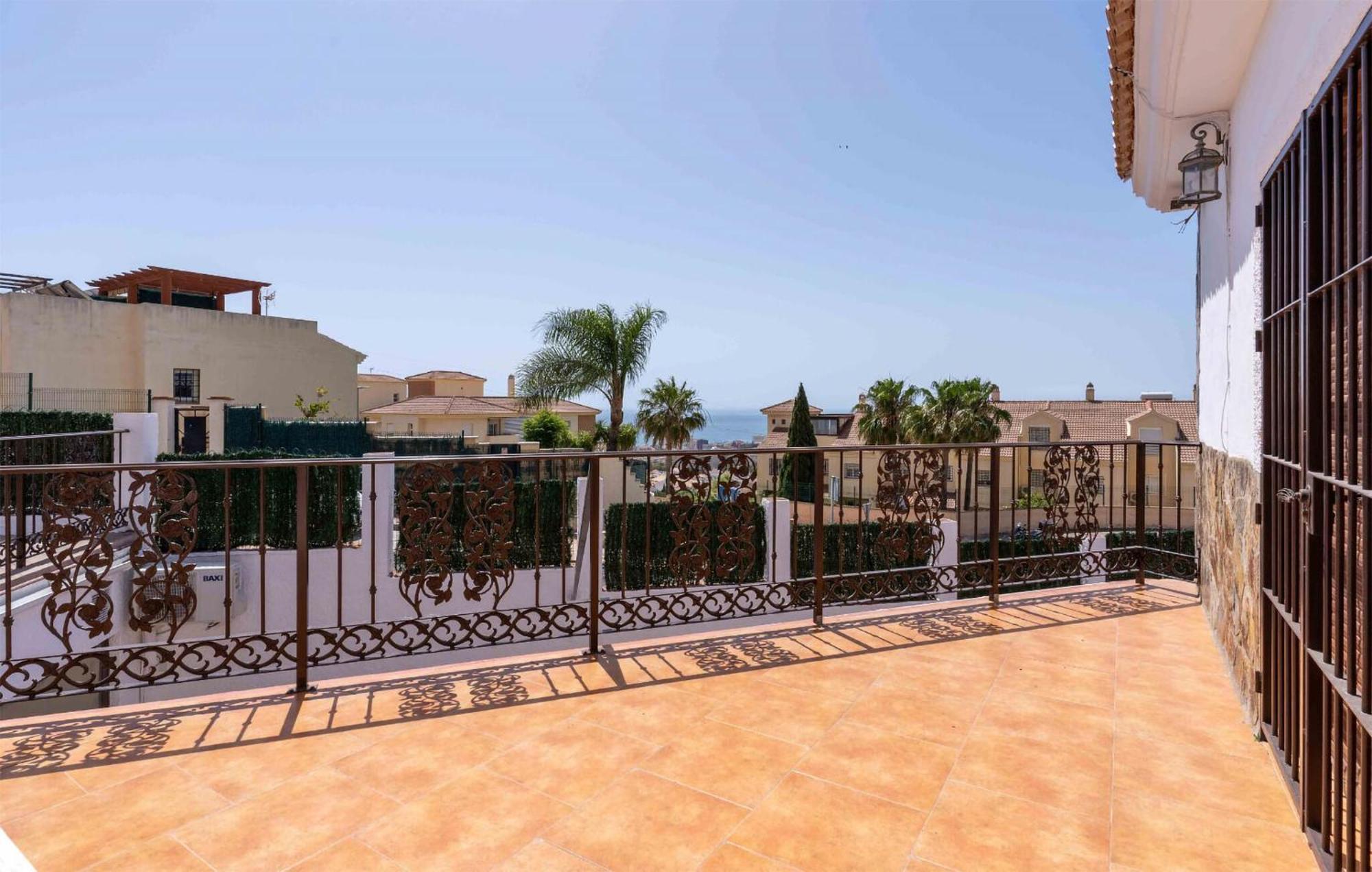 Lovely Home In Benalmadena With Kitchen Dış mekan fotoğraf